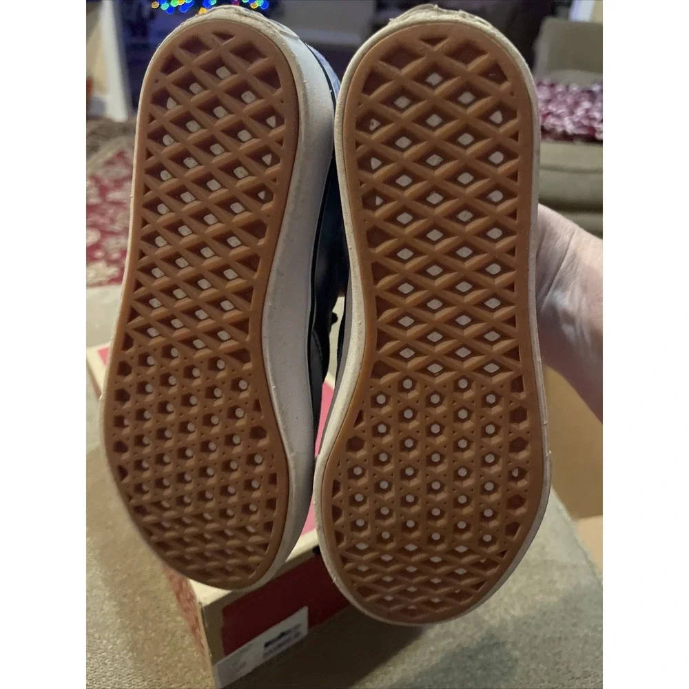 VANS Comfycush Galaxy Slip-Ons Shoes Size 2 Youth In Box (AH)